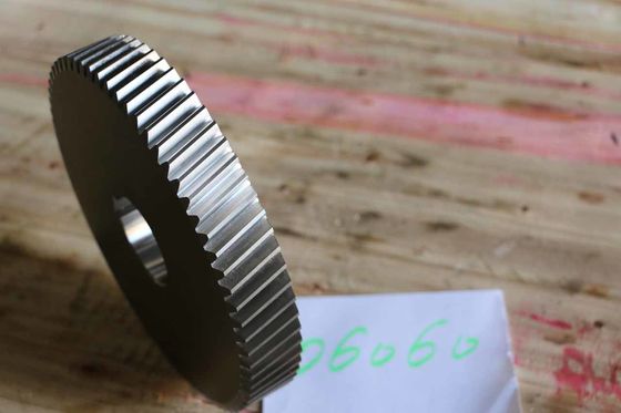 鋳造加工 25 幅と 1.0 添加係数を持つ単回螺旋回輪